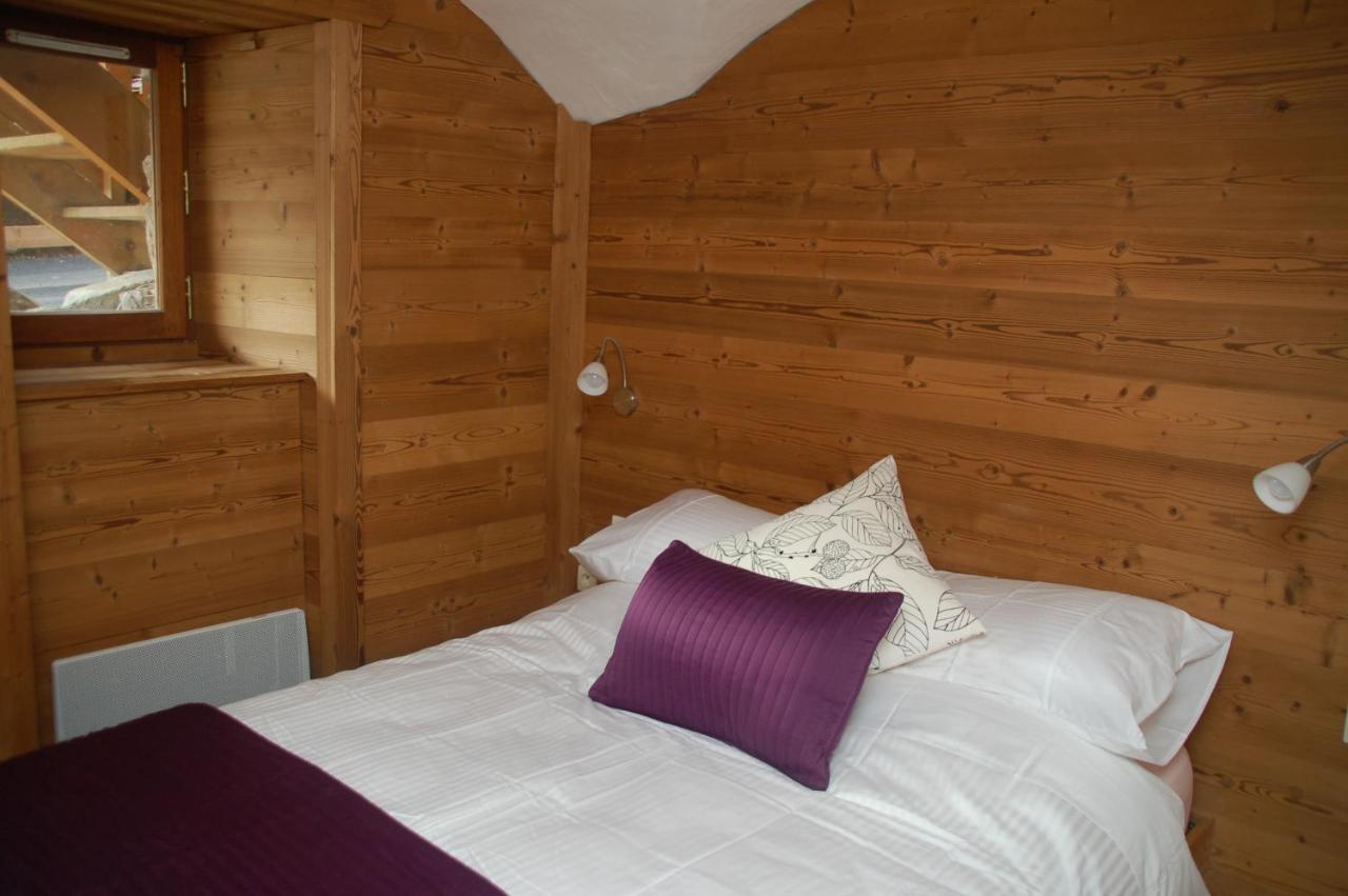 Two Bedroom Apartment La Voute, Chandon Near Meribel - Sleeps 4 Adults Or 2 Adults And 3 Children Les Allues 외부 사진
