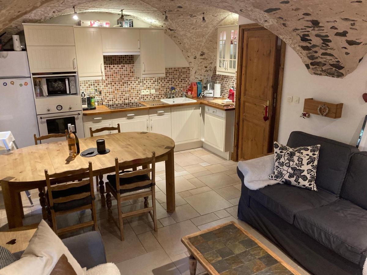 Two Bedroom Apartment La Voute, Chandon Near Meribel - Sleeps 4 Adults Or 2 Adults And 3 Children Les Allues 외부 사진